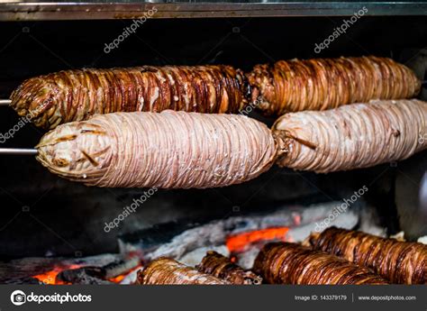 Turkish Street Food Kokorec made with sheep bowel cooked in wood fired oven — Stock Photo © Alp ...