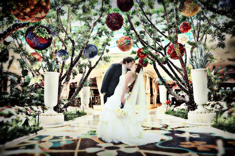 I want this photo..I think the wynn is my venue of choice! Wedding Salon, Wedding Ceremony ...