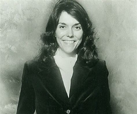 Karen Carpenter Biography - Facts, Childhood, Family Life & Achievements