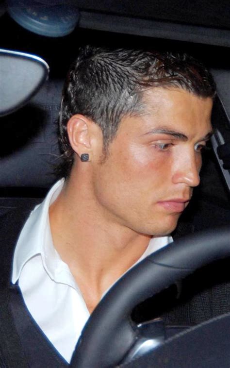 apofposcern: cristiano ronaldo hairstyle 2010