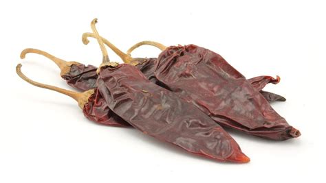 Dried Guajillo Mexican Peppers — Nuts.com