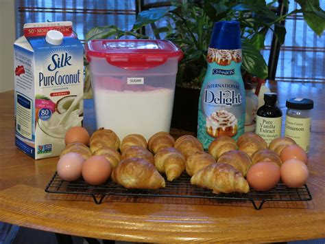 Crafting Crumbs: Happy Mother's Day Muffins!