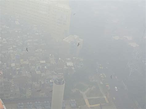 In Photos: Delhi Gasps for Clean Air as Pollution Levels Soar