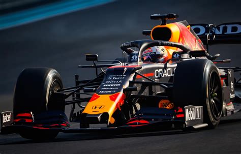 Confirmed: Max Verstappen will race with No 1 on his car in 2022 ...