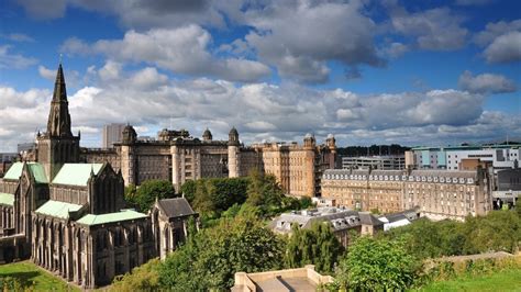 Glasgow vs Edinburgh: Which is Best? | Explore by Expedia