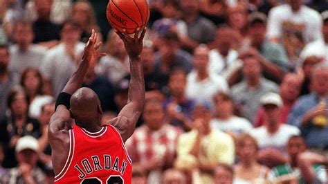 Michael Jordan's final shot as a Bull was the most memorable call of ...