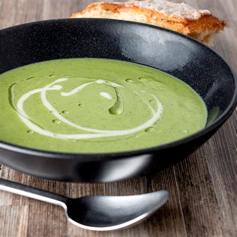 Broccoli and Stilton Soup a British Classic! | Krumpli