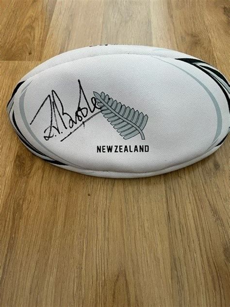 New Zealand - Rugby - Zinzan Brooke - Ball - Catawiki