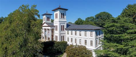 Wofford College | Wofford climbs in U.S. News rankings