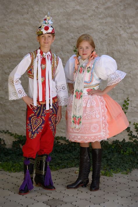 Moravian folk costumes, Czech republic Folk Costume, Costume Dress ...