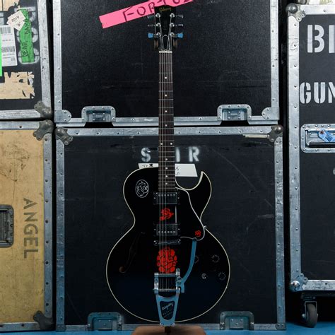 Gibson ES-135 Black 1998 – Chicago Music Exchange