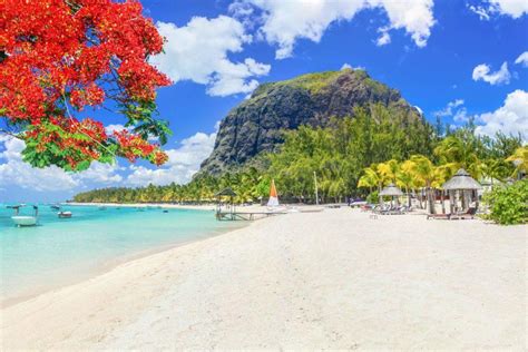 10 Best Beaches in Mauritius