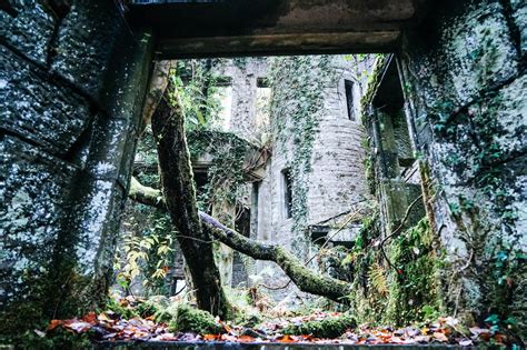 Exploring The Spooky And Abandoned Buchanan Castle In Scotland!