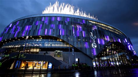 Fireworks mark Spurs stadium opening - Eurosport