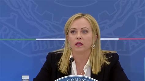 Il Consiglio dei ministri di oggi 4 novembre 2022 e la conferenza stampa di Giorgia Meloni in ...