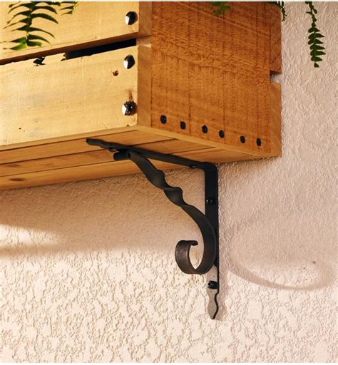 Wrought-Iron Scroll Shelf Bracket - Lee Valley Tools