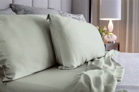 Luxome Luxury Sheets Review: Are These the Best Cooling Sheets of 2023? | Apartment Therapy