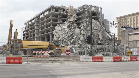 Hard Rock Hotel collapse demolition moving quickly, Canal St. reopening ...