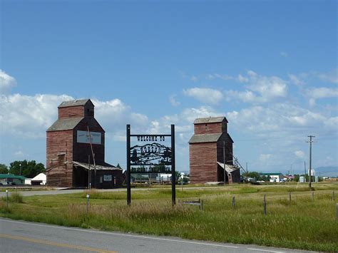 Landscape with Barns in Hobson, Montana image - Free stock photo ...