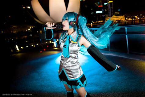 Hatsune Miku : LIVE CONCERT by vividplus on DeviantArt