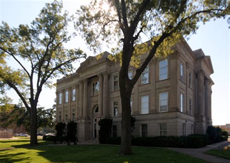 Saline County Courthouse 22 Stock Photo - Download Image Now - iStock