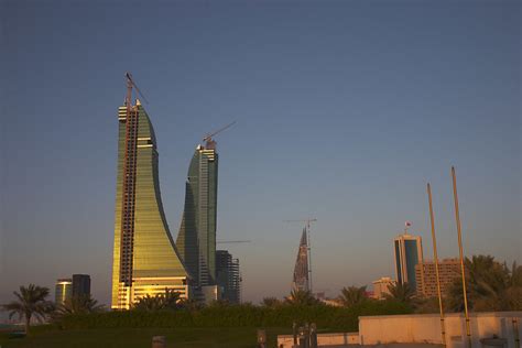 Bahrain Skyline | Page 5 | SkyscraperCity Forum