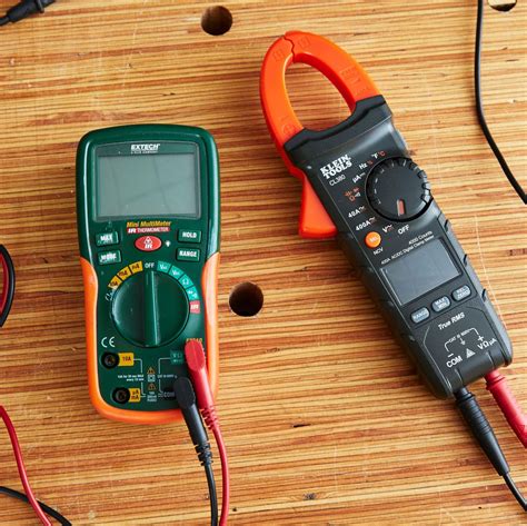 How to Use a Multimeter (for Beginners) - The Tech Edvocate