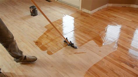 Find The Best Hardwood Floor Refinishing Contractors Nearby - Star Star Show