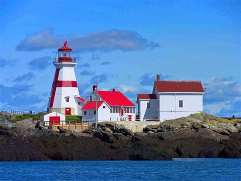 Bay of Fundy Blog: September 2010 | Lighthouses usa, Nova scotia ...