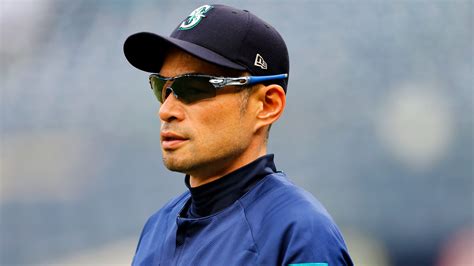 Ichiro Suzuki: Mariners expect 45-year-old to make opening-day roster