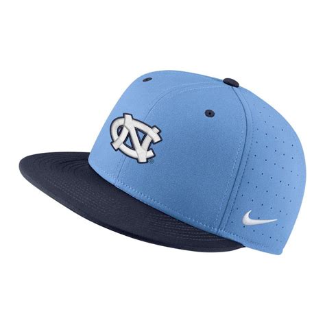 UNC | Carolina Nike Aero Fitted Baseball Cap | Alumni Hall