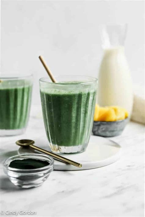 Spirulina Smoothie - Vegetarian Mamma