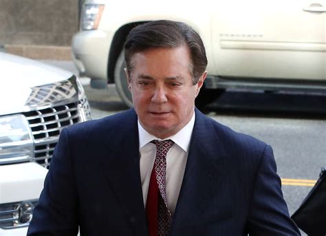 Paul Manafort Makes Court Appearance In A Wheelchair - News & Guts Media