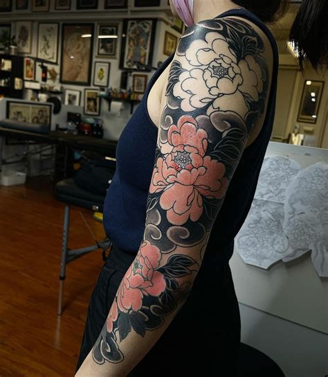 Japanese flower tattoo ideas and their meanings