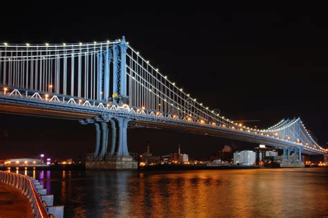 Manhattan Bridge at Night stock image. Image of america - 22913237