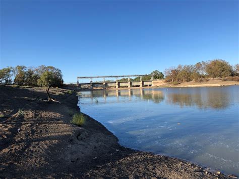 “Ecstatic” locals welcome inflows to Menindee Lakes – 2GB