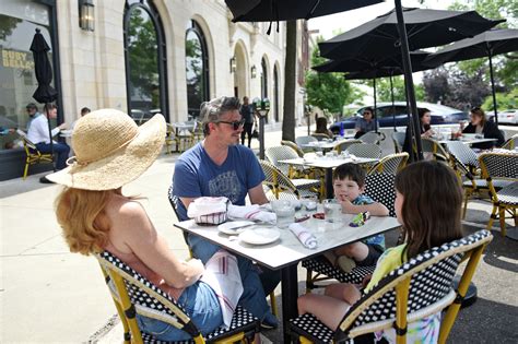 Greenwich Avenue's outdoor dining will be pricier for restaurants