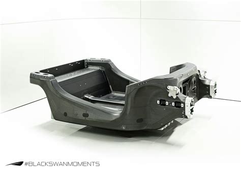 McLaren Reveals Sports Series Carbon Fiber Monocoque Tub - autoevolution