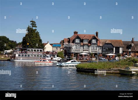 Horning Norfolk Broads Stock Photo - Alamy