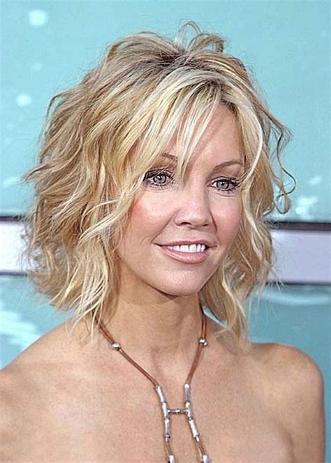 medium hairstyles for thin wavy hair | Short Shaggy Bob Short Layered Shag Hairstyles Short Sha ...