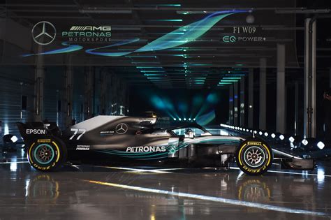 Mercedes AMG Petronas F1 Team Wallpapers - Wallpaper Cave