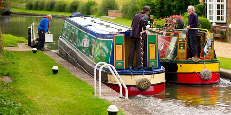 Canal locks and lifts | UK History