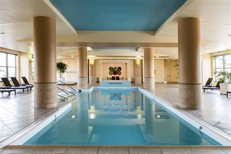 Lancaster Marriott at Penn Square Indoor Pool #hotel, #travel, #Enjoy,