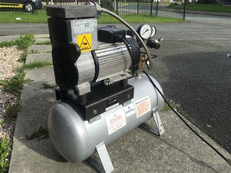 Air compressor (oilless) | in Widnes, Cheshire | Gumtree