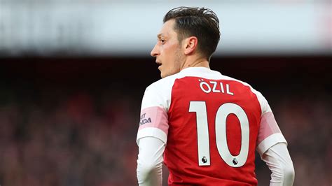 Mesut Ozil transfer news: 'Time for Arsenal to bid farewell' - Gunners ...