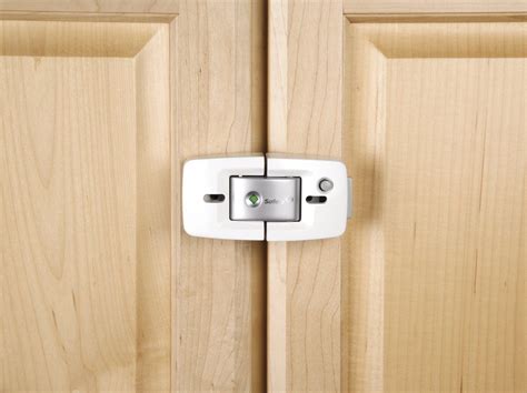 Child Safety Locks For Cabinets | ccmclaudiamonteiro