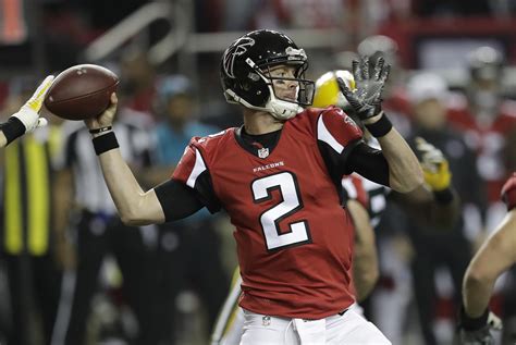 Matt Ryan becomes first Falcons player to win NFL MVP award - Chicago ...