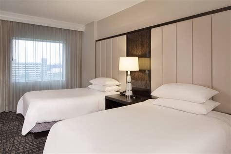 Dallas Market Center Hotel Photos | Dallas Marriott Suites Market Center