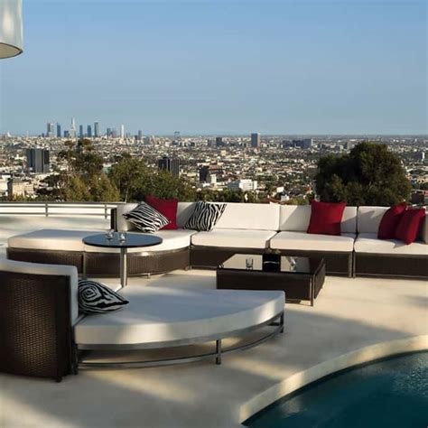 Elegant Outdoor Furniture for Stylish Terrace Design