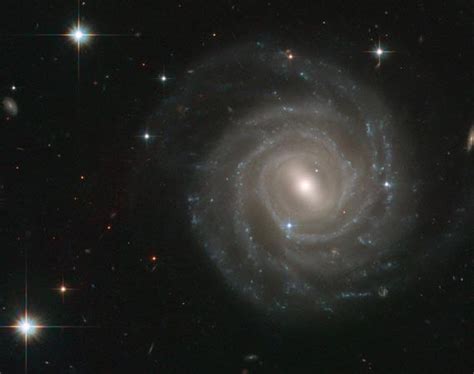 Milky Way galaxy: Two new discoveries about its spiral arms.